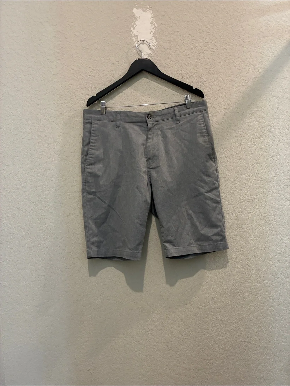Volcom Men's Light Gray Flat Front Shorts